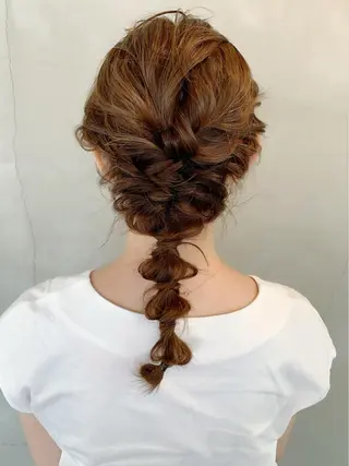 ロング ヘアアレンジ 榑松 恵里のヘアスタイル
