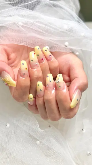 セミロング SAKURA momo京橋のネイルデザイン