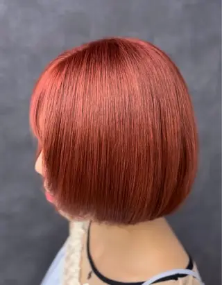 ショート カラー ねね🦖 /ブリーチカラーのヘアスタイル