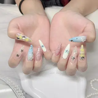 ネイル HIN NAILのネイルデザイン