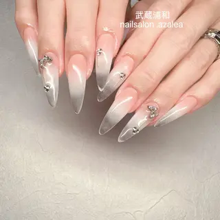 ネイル R inのネイルデザイン