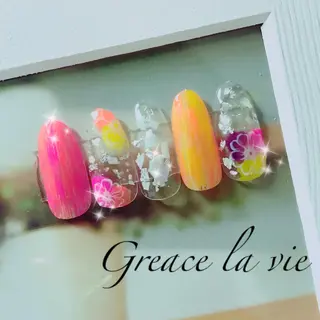 ロング カラー パーマ キッズ ネイル マツエク・マツパ Greace  la vieのネイルデザイン