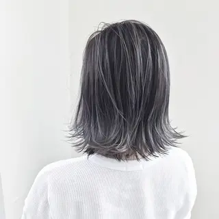 ショート MERu/高橋裕之 /レイヤー/艶カラーのヘアスタイル