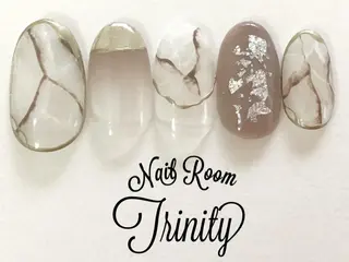 ネイル Trinity staffのネイルデザイン