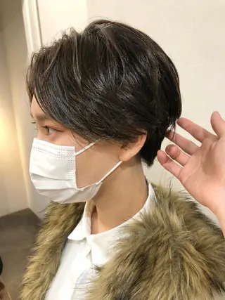 ショート カラー 千葉 郁也のヘアスタイル