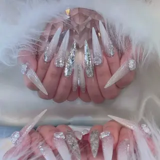 ネイル Luna Gladeのネイルデザイン