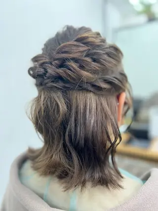 ミディアム ヘアアレンジ THE PARK キシオカのヘアスタイル