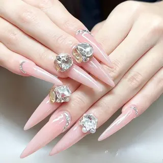 ネイル 🎀kira 長さだし💗モチ最高のネイルデザイン