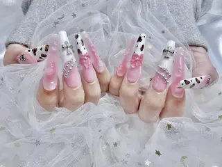 ロング スカルプ専門店長さ だしエミリオ ネイルのネイルデザイン