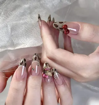 ネイル Pure&Rich Nailのネイルデザイン
