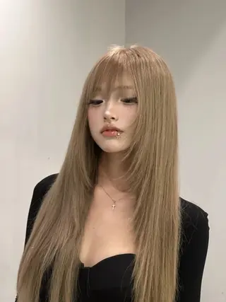 ロング 𝑲𝑶𝑲𝑶🦋 /艶感ワンホンヘアのヘアスタイル