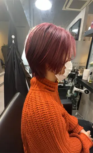ショート TAKAMI 髪と爪を同時に施術のネイルデザイン