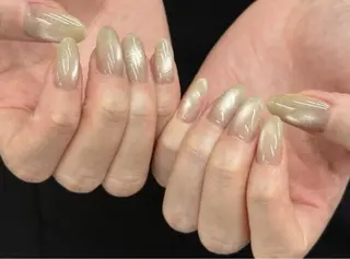 ネイル SHELLTOKYO Hana🌺のネイルデザイン
