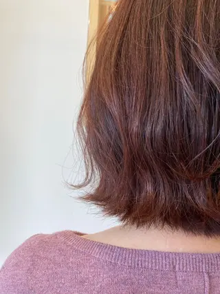 ミディアム カラー 今谷 莉夏子のヘアスタイル