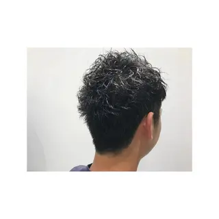 ショート メンズ くるくるパーマ aikoのヘアスタイル