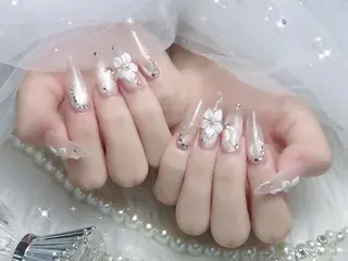 ネイル Blingg NailStudioのネイルデザイン