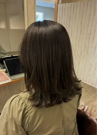 ミディアム unpluslien ユウカ👓のヘアスタイル