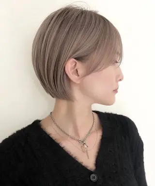 ショート カラー LOOP 佐藤のヘアスタイル
