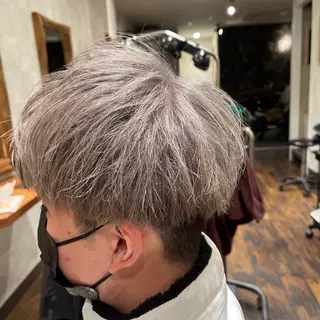 ショート カラー メンズ 縮毛髪質改善カケル 透明感カラー✨のヘアスタイル