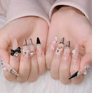 ネイル Lee Nailsのネイルデザイン