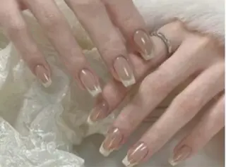 ミディアム M+Nail 新宿のネイルデザイン