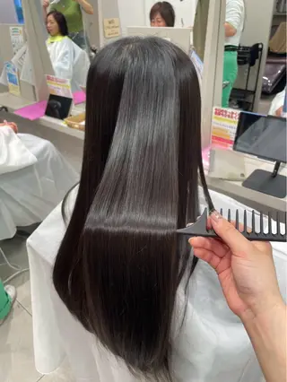 ロング 直井 和佳奈のヘアスタイル