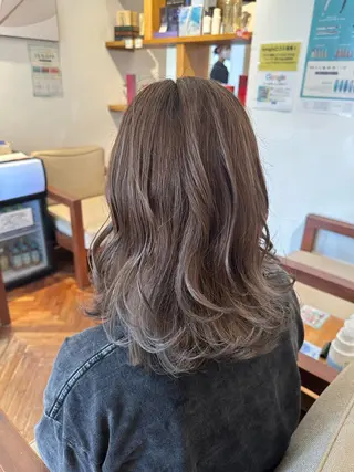 ミディアム カラー 鈴木 優斗のヘアスタイル