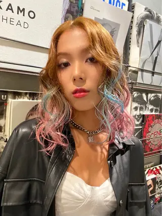 セミロング カラー デザイン/アレンジ ❤︎イシイレイのヘアスタイル