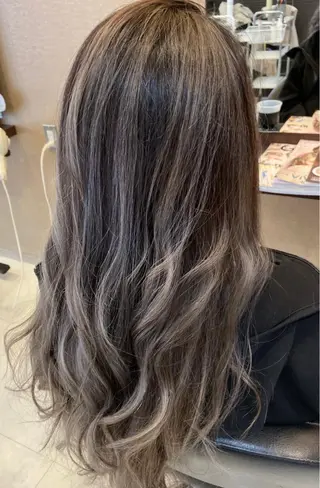 セミロング 浅川 実行のヘアスタイル