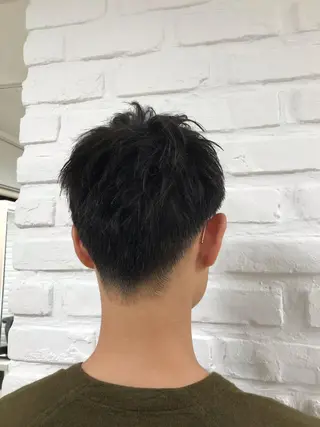 ショート メンズ 【暖色カラー特化】 中山由梨のヘアスタイル