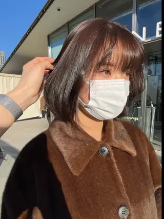 ショート カラー ミルクティー× グレージュMOMOのヘアスタイル