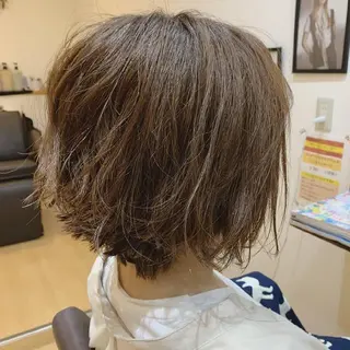 ショート カラー サトウ シューイチのヘアスタイル