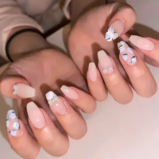 ミディアム 🦋Nail Amo🦋のネイルデザイン