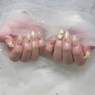 ネイル PEEKABOO 旧:momo京橋のネイルデザイン