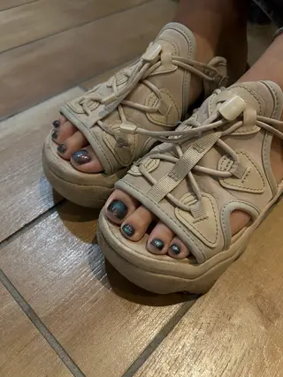 ネイル 彩羽 ໒꒱ 𓏸*˚のネイルデザイン