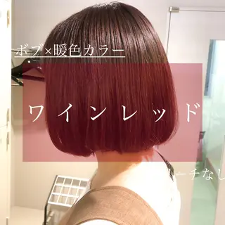 ショート カラー ハイトーン×レイヤー カットTAKUMIのヘアスタイル