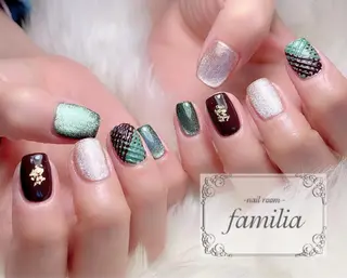 ネイル -nailroom- familiaのネイルデザイン