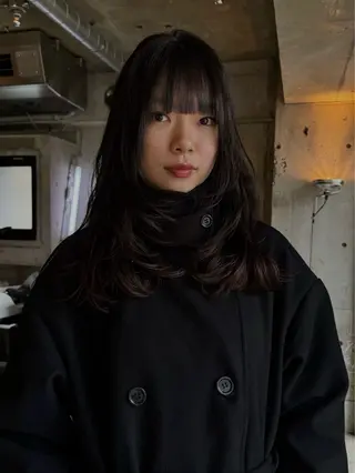 セミロング カラー YOKO/パーマ レイヤーカットのヘアスタイル