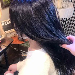 セミロング カラー AYANO ／レイヤー／オリーブのヘアスタイル