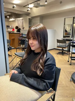 ロング 檜谷 晴　顔周りカットのヘアスタイル