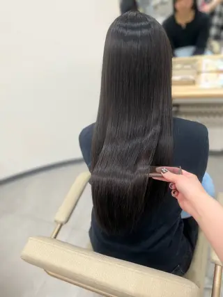 ロング N°Elune みゆきのヘアスタイル