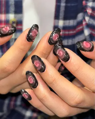 ネイル 🪐富島彩夏 /海外nail🪐のネイルデザイン