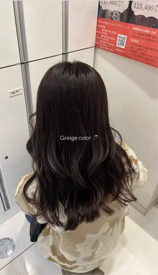 ロング カラー 透明感ベージュ× レイヤーSayu🎀のヘアスタイル