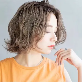 ミディアム KAREN🕊️ 大宮美容室のヘアスタイル