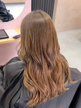 ロング カラー 🎀透明感カラー /ケアブリーチ🎀のヘアスタイル