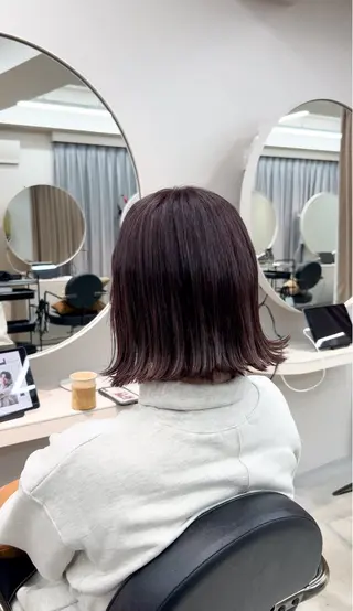 ショート バタフライレイヤー/ ニシトモユキのヘアスタイル