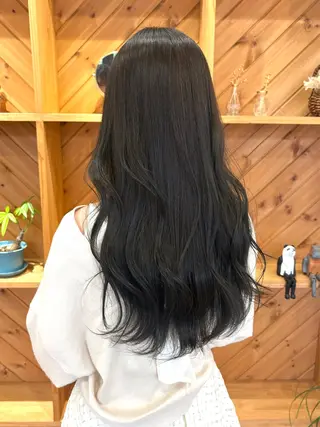 ロング カラー 明石 歩樹のヘアスタイル