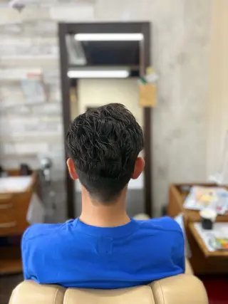 パーマ メンズ 生駒のパーマ達人 FEELけんけんのヘアスタイル