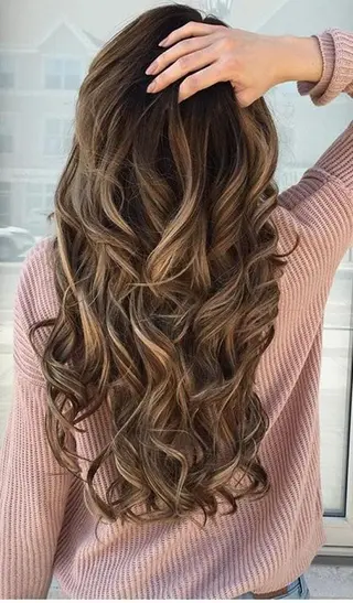 ロング カラー パーマ 大阪レミーエクステ チビ編み込みのヘアスタイル