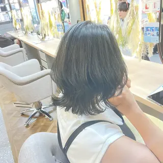 ミディアム MATISSE藤崎 渕上 ジュビアイのヘアスタイル